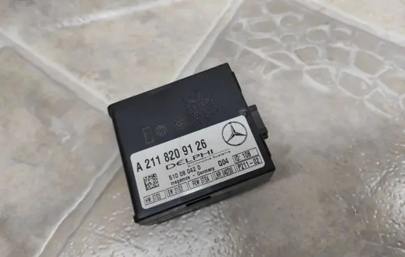 Mercedes-Benz C W203 Alarm control unit/module A2118209126 510080420