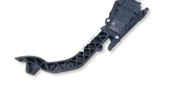 Ford Kuga I Accelerator throttle pedal 3M519F836BH 6PV00864138 0XV95YA