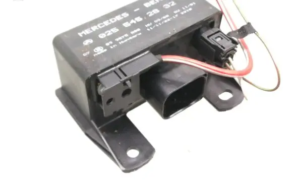 Mercedes-Benz Vaneo W414 Glow plug pre-heat relay 0255452832
