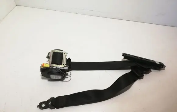 Mercedes-Benz ML W164 Front seatbelt 603372600 008R000 A2118600688