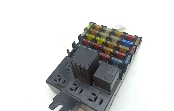 Alfa Romeo 166 Fuse module PPT25P5