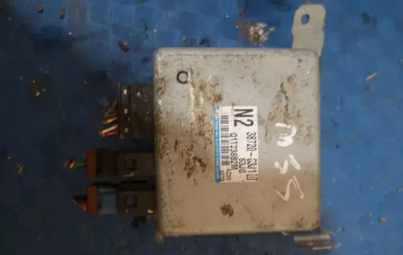 Suzuki Swift I Power steering control unit/module 3872063J10