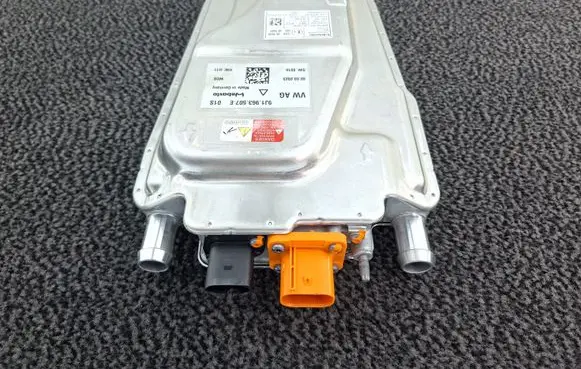 Porsche Taycan 9J1 Auxiliary heating control unit/module 9J1963507E 122R000550 10R068485