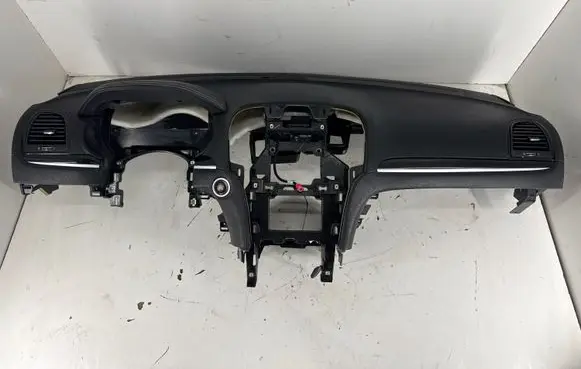 Chrysler 300C Dashboard AL39678DX9016 TLXCD3529A0084 L0198811AD
