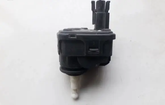 Mitsubishi Carisma Headlight level adjustment motor 00728232 007282-32
