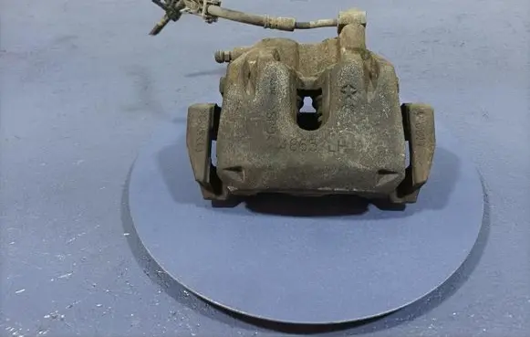 Jeep Grand Cherokee Front brake caliper