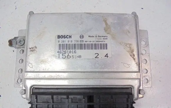 Alfa Romeo 156 Engine control unit/module ECU 46761016