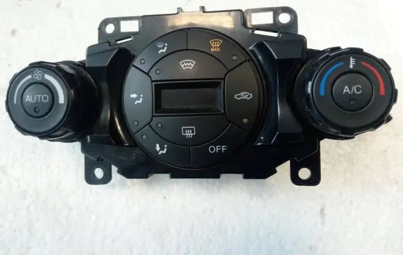 Ford Fiesta Climate control unit 8A6T18C612 NE70153