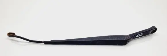 Opel Frontera B Front wiper blade arm 4024J3