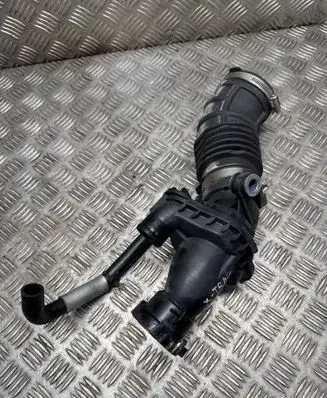 Nissan X-Trail T32 Air intake duct part 165761844R 22274 PA66GF35