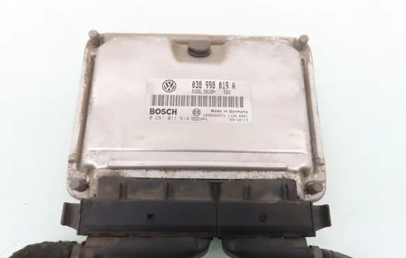 Volkswagen Golf IV Engine control unit/module 0281011614 038998019A