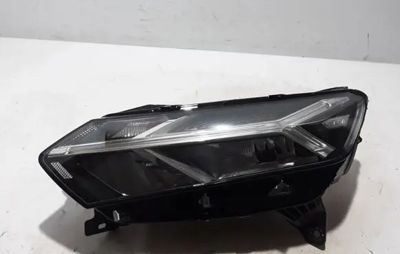 Dacia Sandero III Headlight/headlamp 260608545R