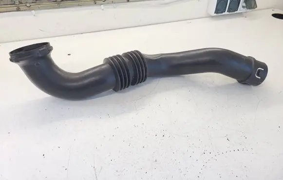 Opel Vivaro Intercooler hose/pipe 8200865653 58586 93861963