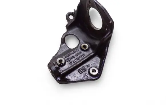Volkswagen Transporter - Caravelle T4 Fuel pump bracket 074130147C