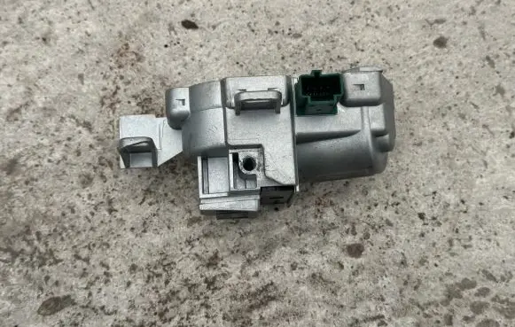 Volvo V60 Steering wheel lock 7G9N3F880DE T7C0DC992 P31340734