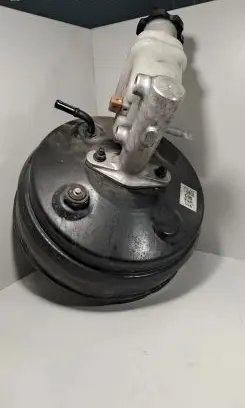 Hyundai Santa Fe Master brake cylinder 585002B802