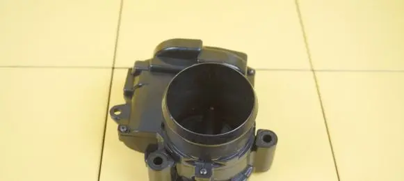 BMW 1 F20 F21 Throttle body valve A2C53386322 N13B16A