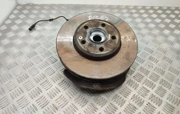 Front wheel hub