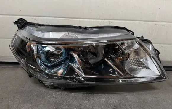 Suzuki Vitara (LY) Headlight/headlamp 10018095