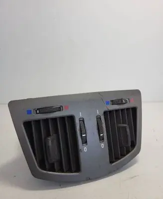BMW 1 E81 E87 Rear air vent grill 64227002395