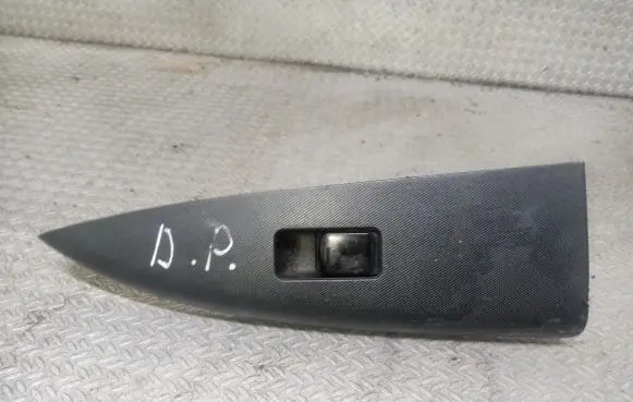 Nissan Note (E11) Electric window control switch 25411EA003VA