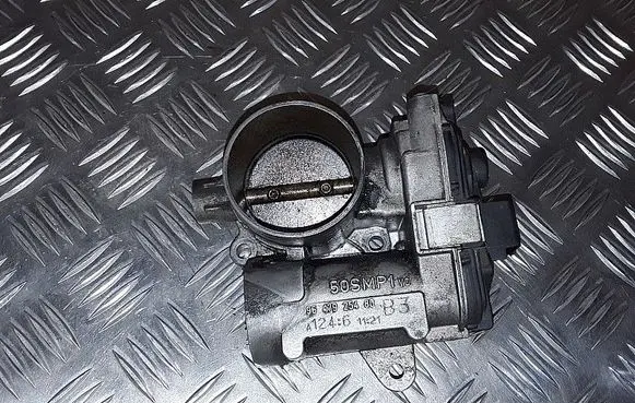 Citroen C4 I Throttle valve 9647925480