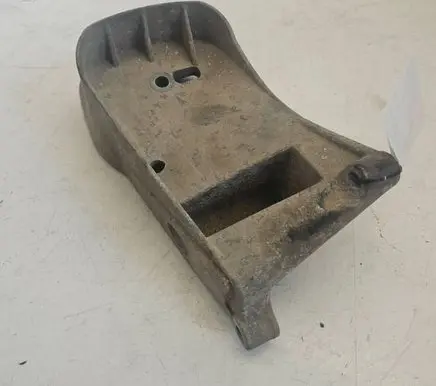 Volvo S80 Engine mounting bracket 9209958