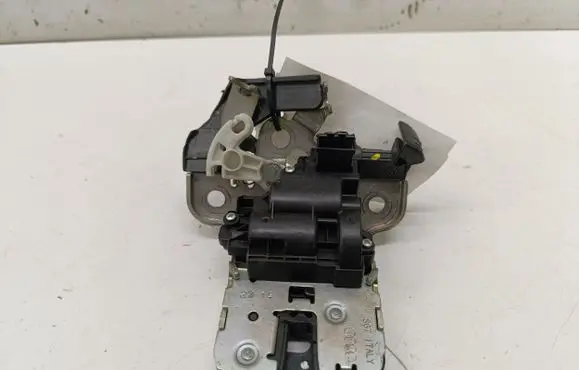 Skoda Octavia Mk3 (5E) Tailgate/trunk/boot lock/catch/latch 5E0827505