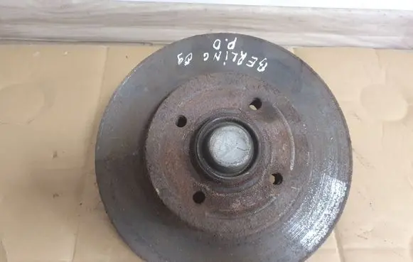 Citroen Berlingo Rear wheel hub