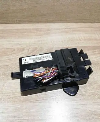 Renault Trafic II (X83) Central body control module 28118865 P8200530975