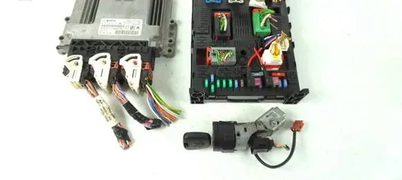 Peugeot Partner Engine control unit/module ECU 0281018228 9678818280