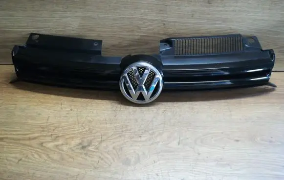 Volkswagen Golf VI Front grill 5K0853653