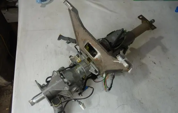 Jaguar XK8 - XKR Steering wheel axle HJA