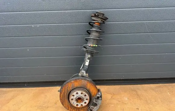 Audi Q3 8U Front shock absorber/damper 5N0413031AT
