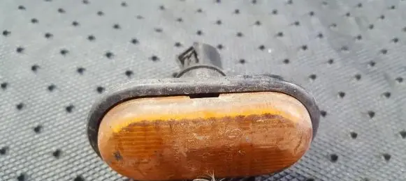 Renault Kangoo I Front fender indicator light