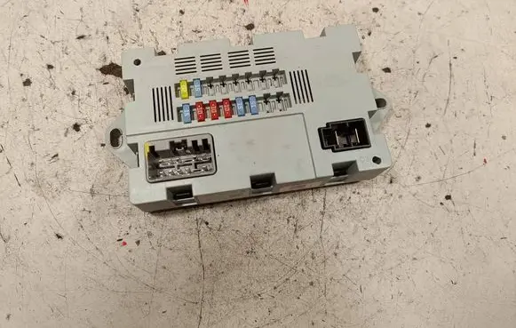 Jaguar XF X260 Fuse module CPLA14Q073AA