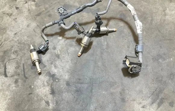 Lexus RX 450H Fuel injector 2325031120