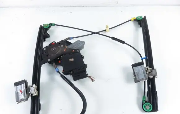 Volkswagen Golf III Front door window regulator with motor 1H0837401F