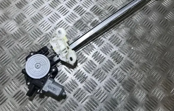 Sliding door window regulator with motor