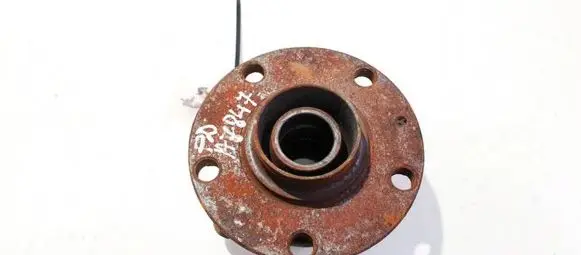 Audi A6 S6 C6 4F Front wheel hub
