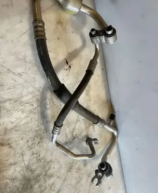Air conditioning (A/C) pipe/hose