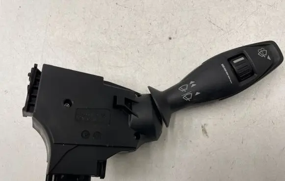 Ford Fiesta Wiper control stalk 8A6T17A553AC 01031110032174 122650207