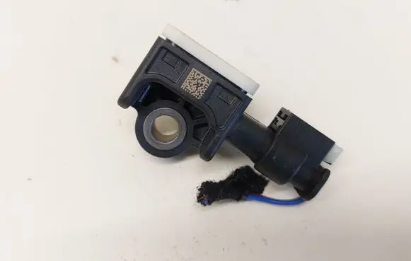 Mercedes-Benz CLA C117 X117 W117 Airbag deployment crash/impact sensor A1668210151