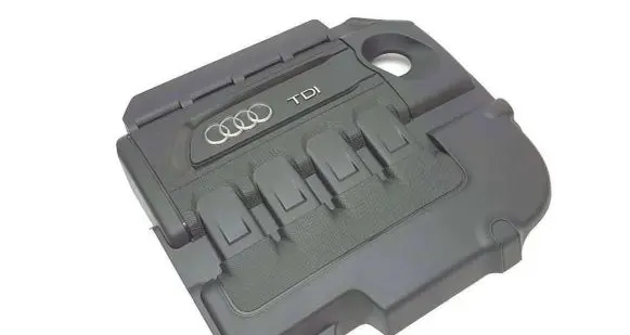 Audi Q3 8U Engine cover (trim) 04L103954T 04L103925R