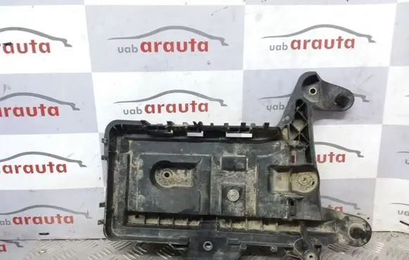 Audi Q3 8U Battery tray 1K091533H 1K0915325B