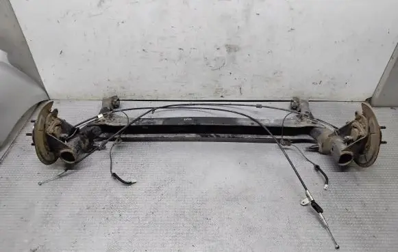Toyota Corolla Verso AR10 Rear axle beam 