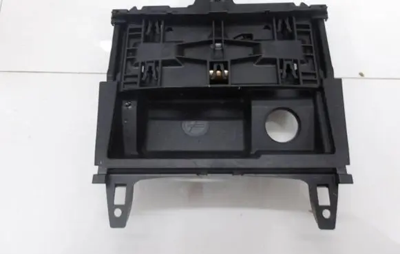 Mercedes-Benz C W204 Ashtray (front) A2046800179