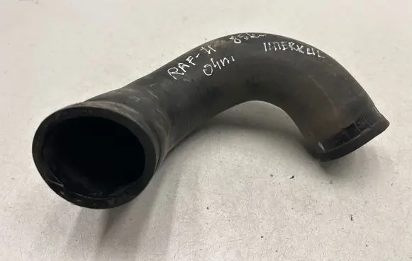 Intercooler hose/pipe
