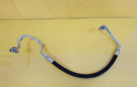 Renault Clio III Air conditioning (A/C) pipe/hose 8200482976A