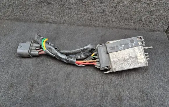 Audi A4 S4 B7 8E 8H Coolant fan relay 8E0959501T 4F0910501